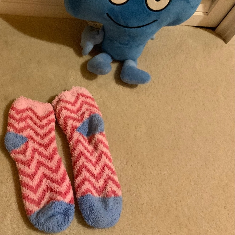 Fluffy Pink Zig-Zag Socks